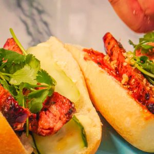 Bánh Mì Trứng Xúc Xích